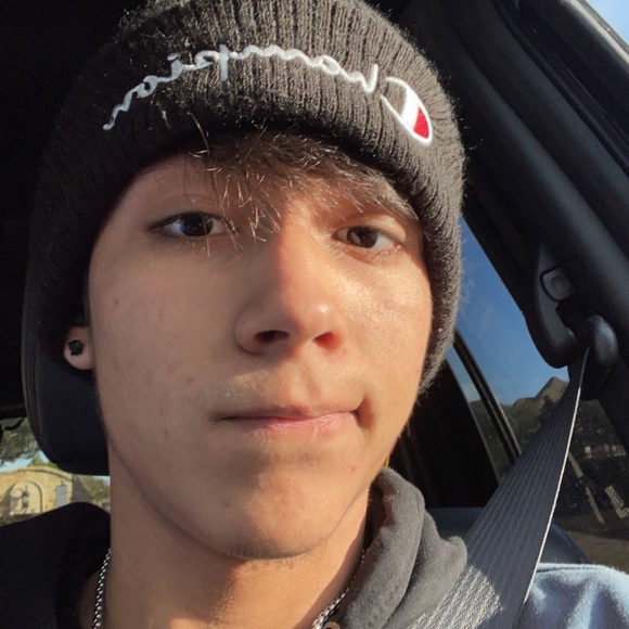 Meet your seller, yadi. - Picture 3 of 6